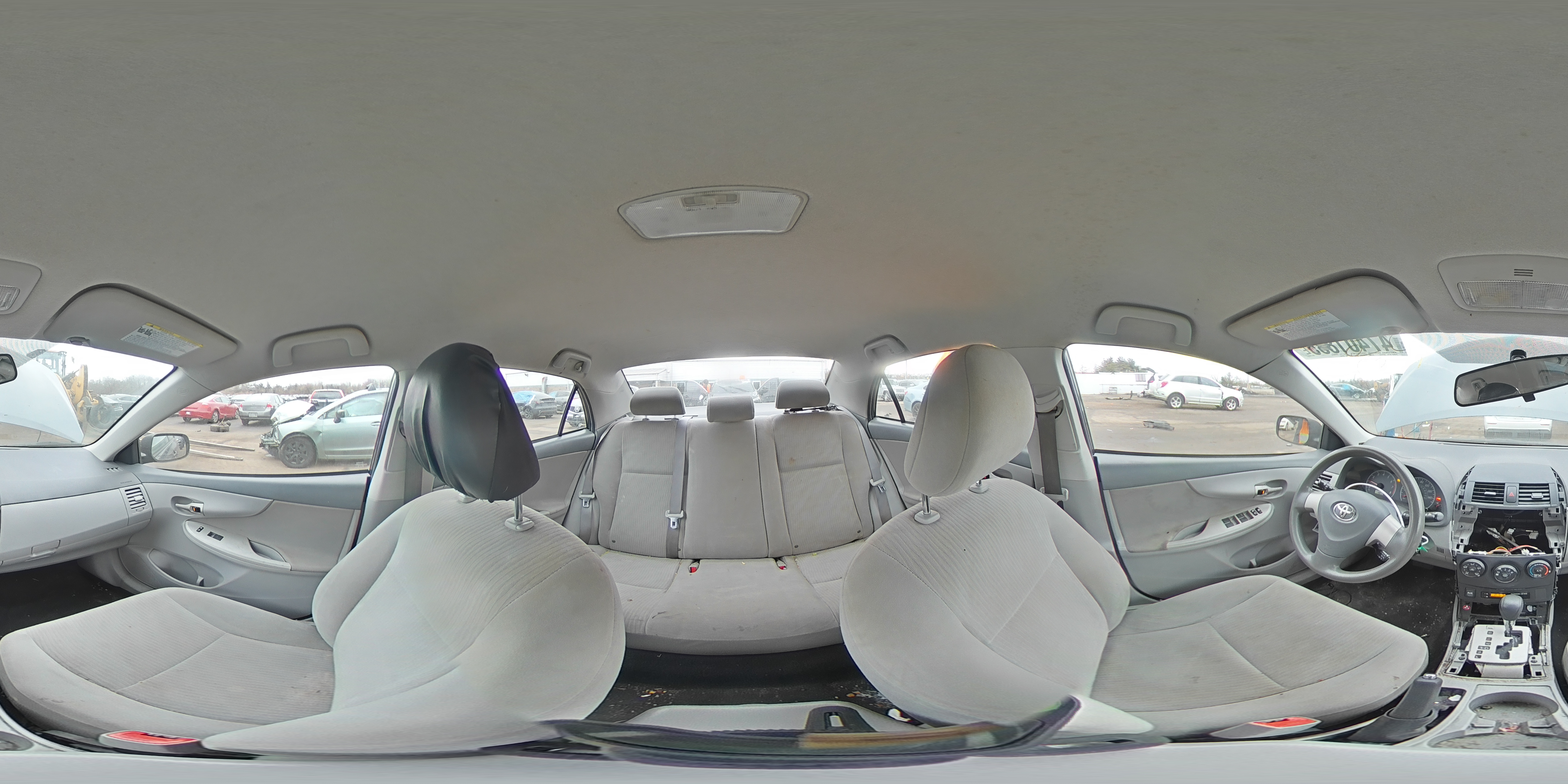 2010 Toyota Corolla - Image 12