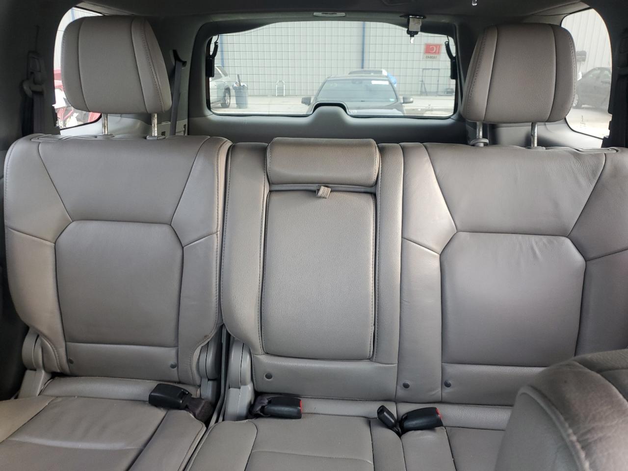 2012 Honda Pilot - Image 10