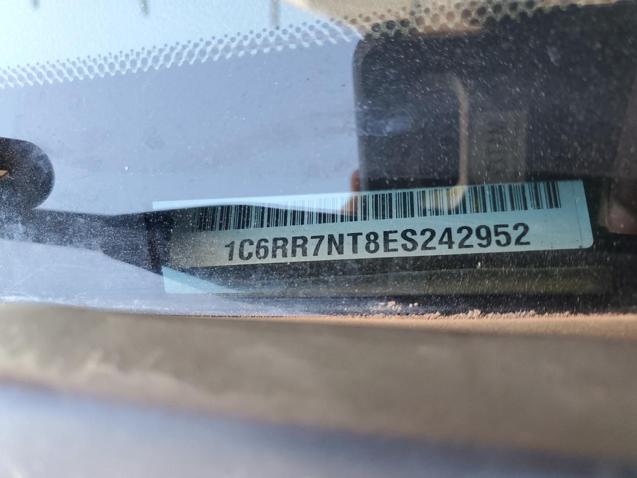 2014 RAM 1500 - Image 12