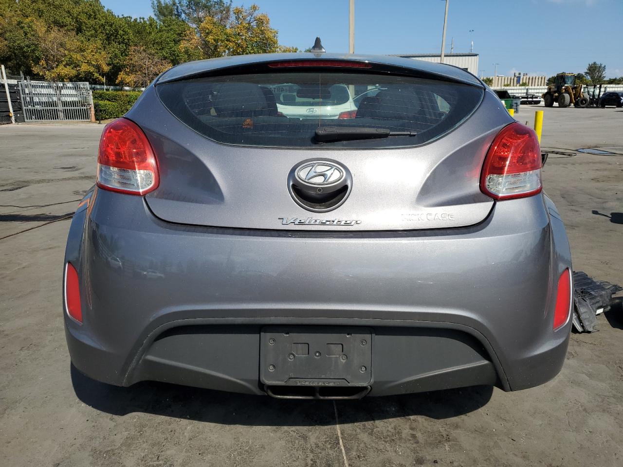 2016 Hyundai Veloster - Image 6