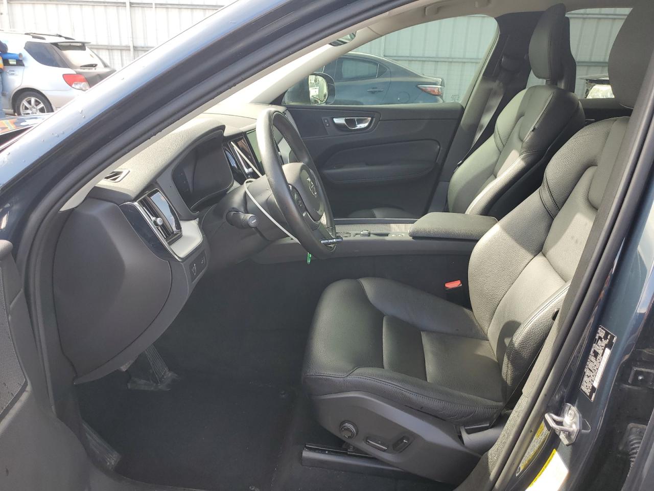 2018 Volvo XC60 - Image 7