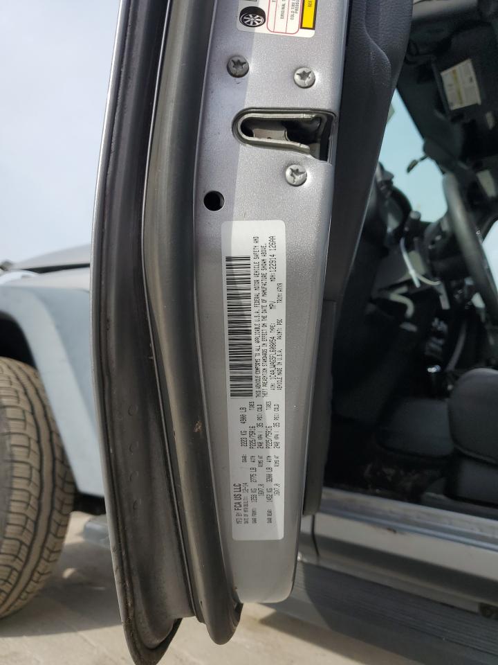 2015 Jeep Wrangler - Image 16