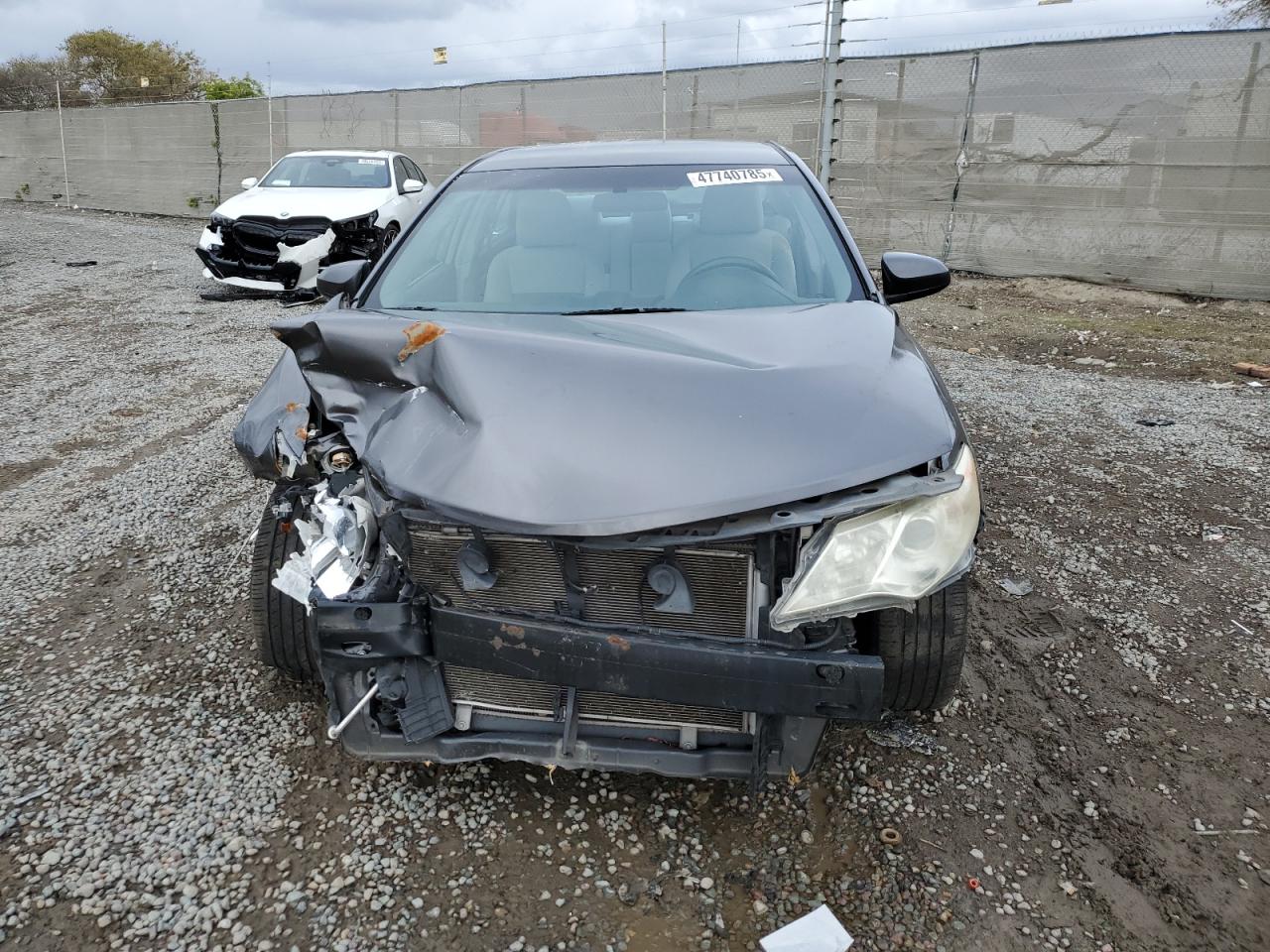 2013 Toyota Camry - Image 5
