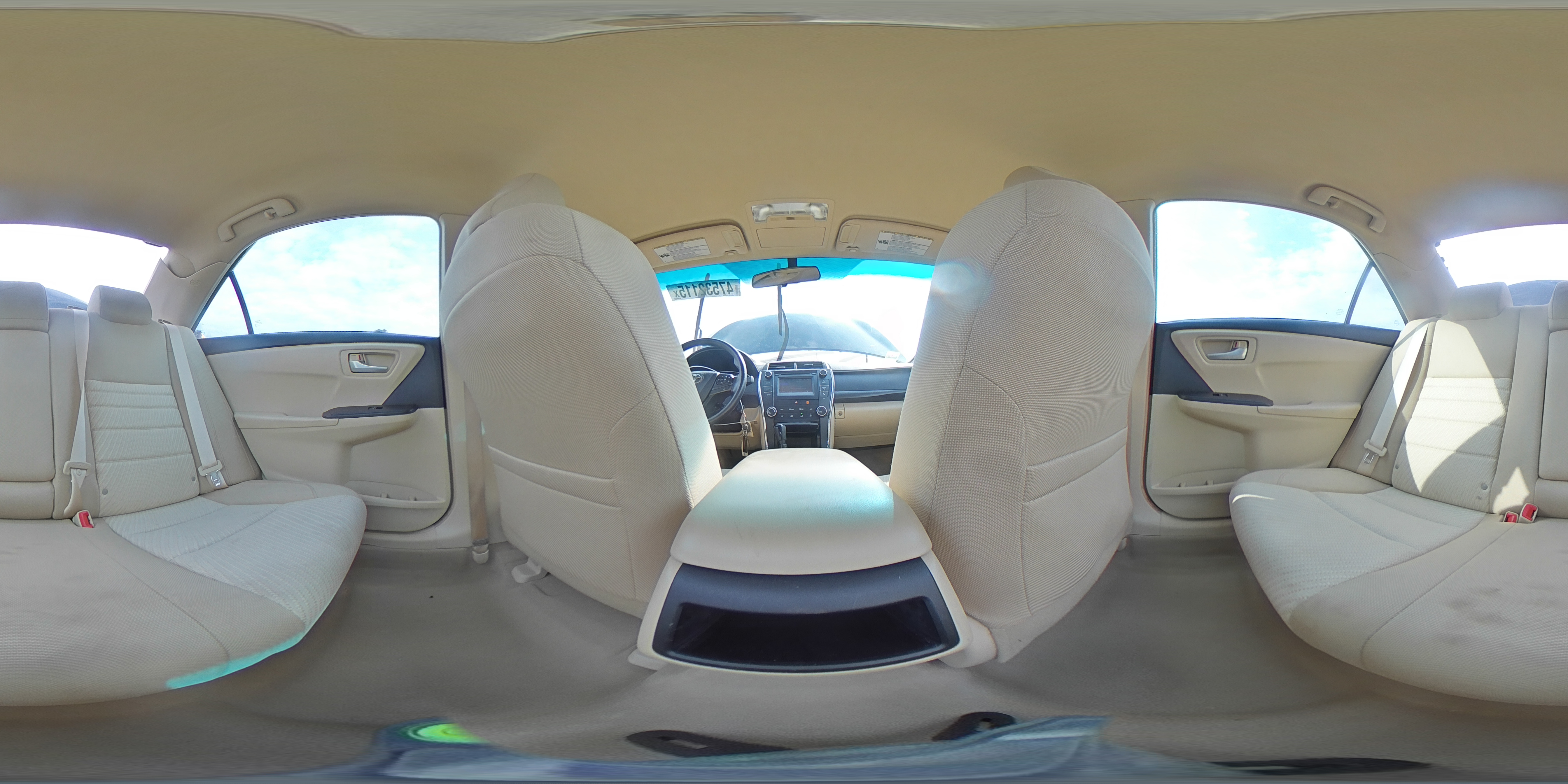 2016 Toyota Camry - Image 15