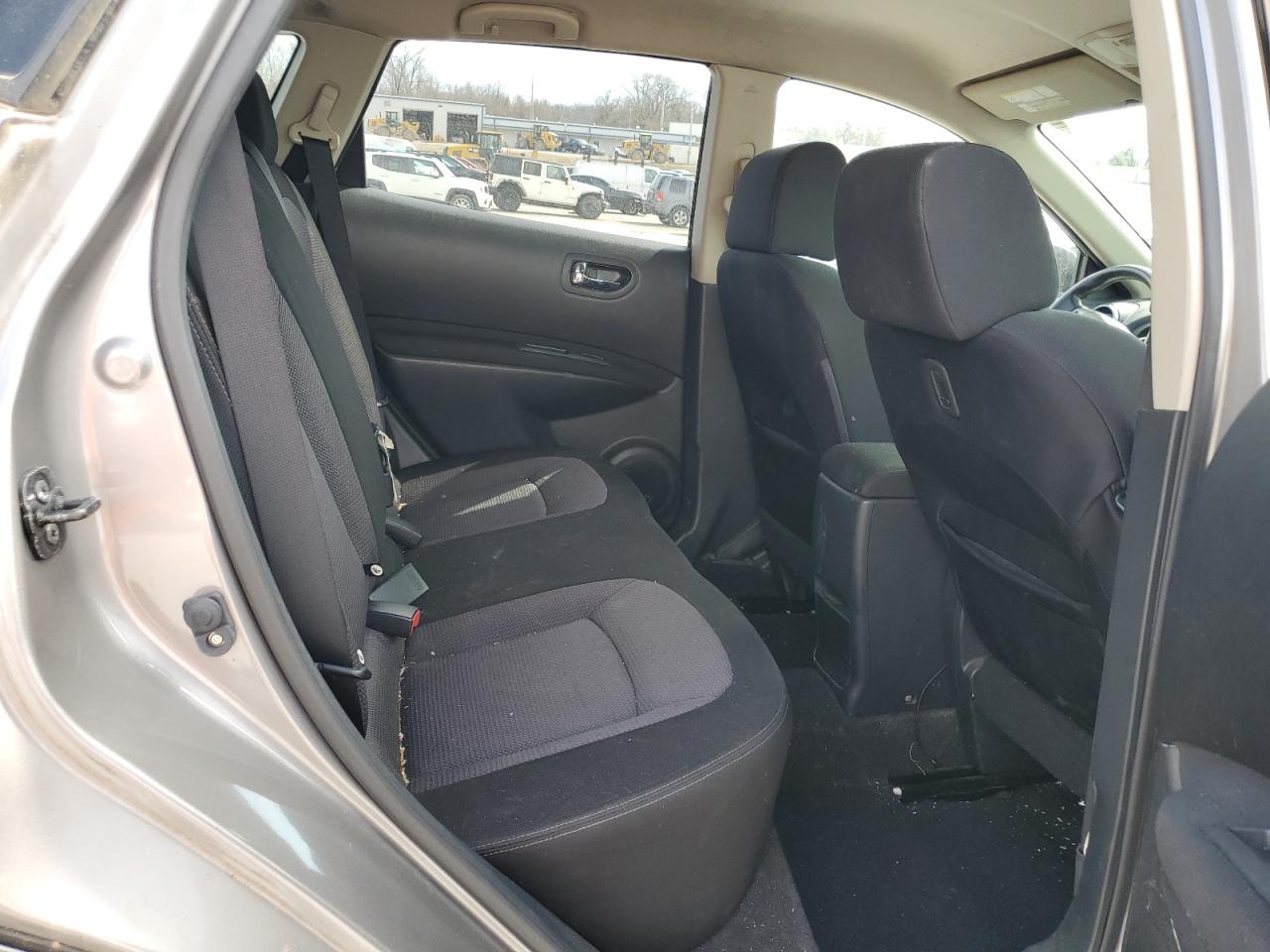 2012 Nissan Rogue - Image 11