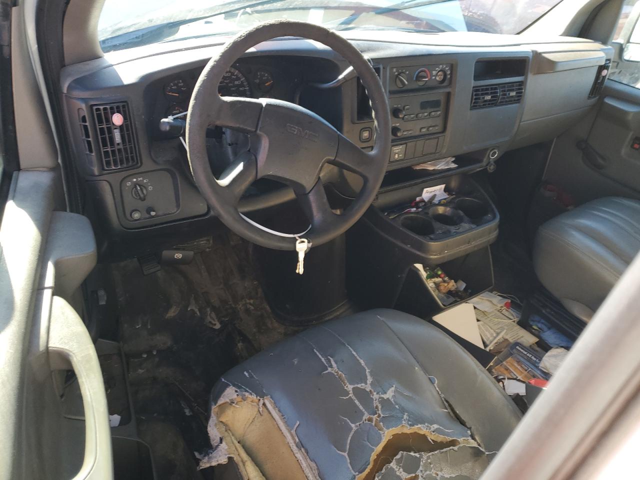 2007 Chevrolet Express - Image 8