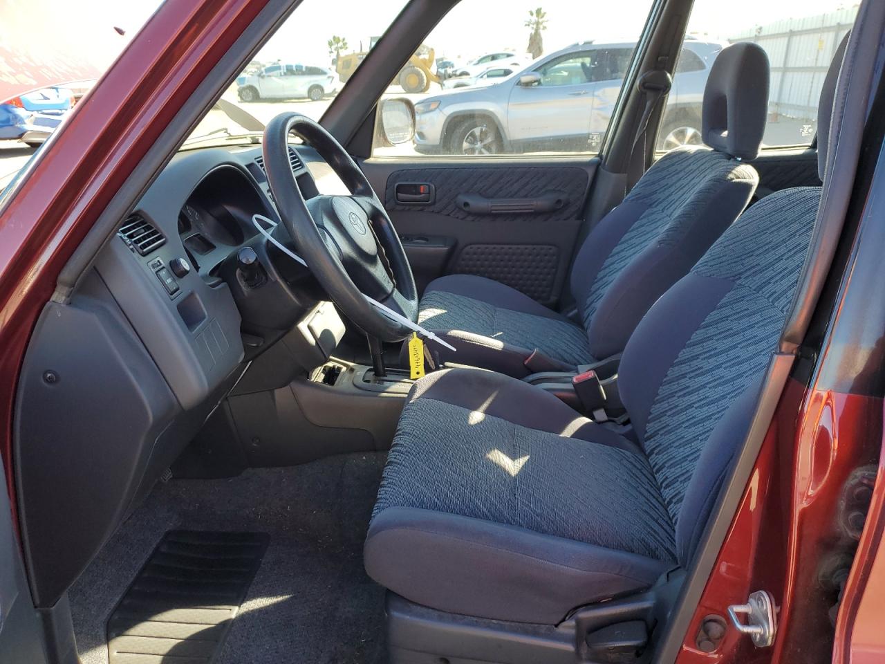 2000 Toyota RAV 4 - Image 7