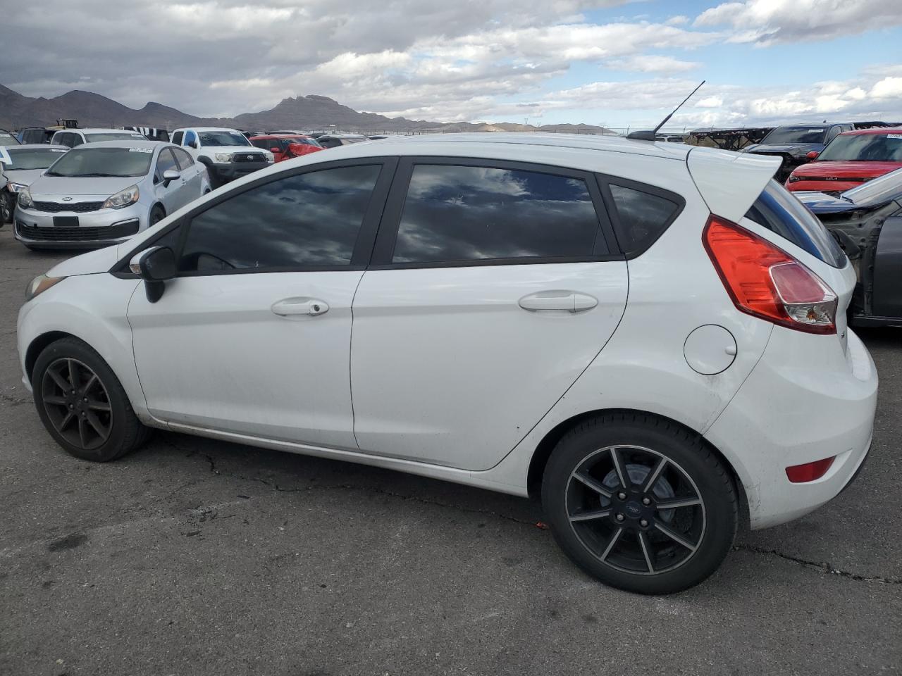 2015 Ford Fiesta - Image 2