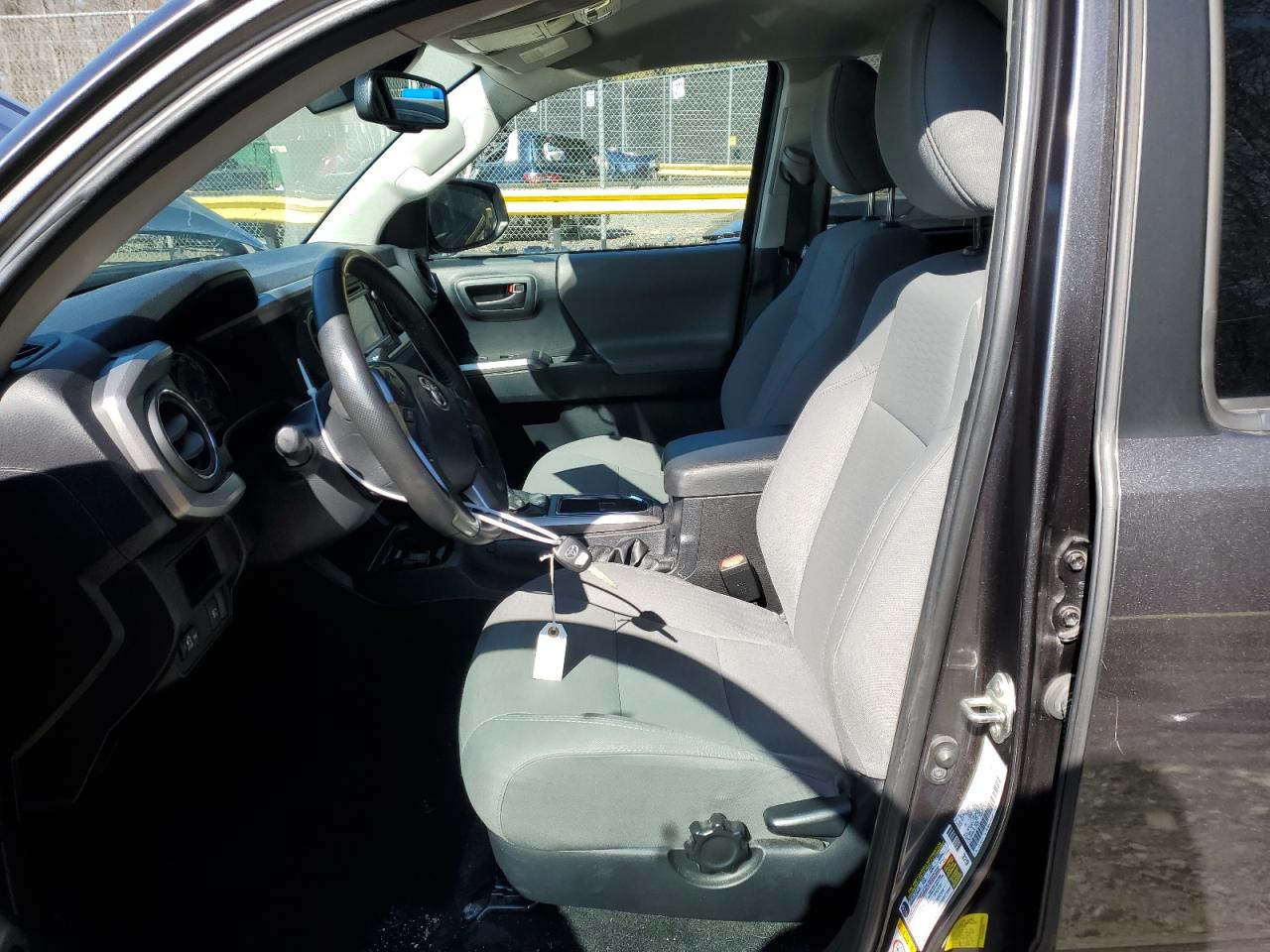 2018 Toyota Tacoma - Image 7