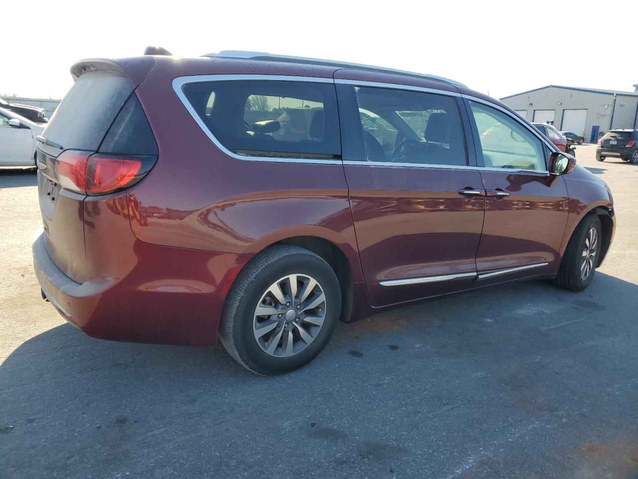 2020 Chrysler Pacifica - Image 3