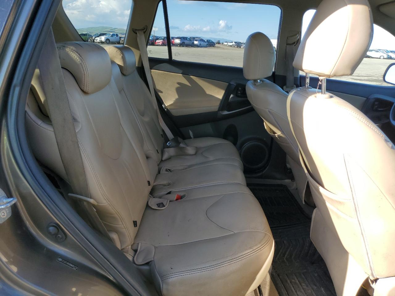 2011 Toyota RAV 4 - Image 10