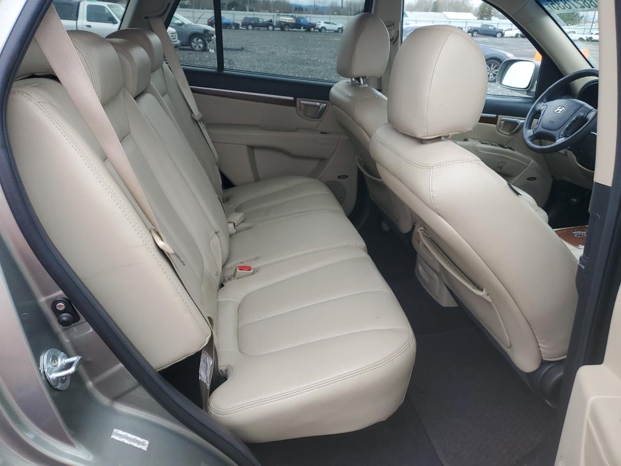 2009 Hyundai Santa Fe - Image 12