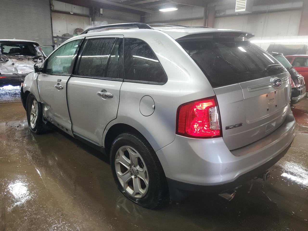 2011 Ford Edge - Image 2