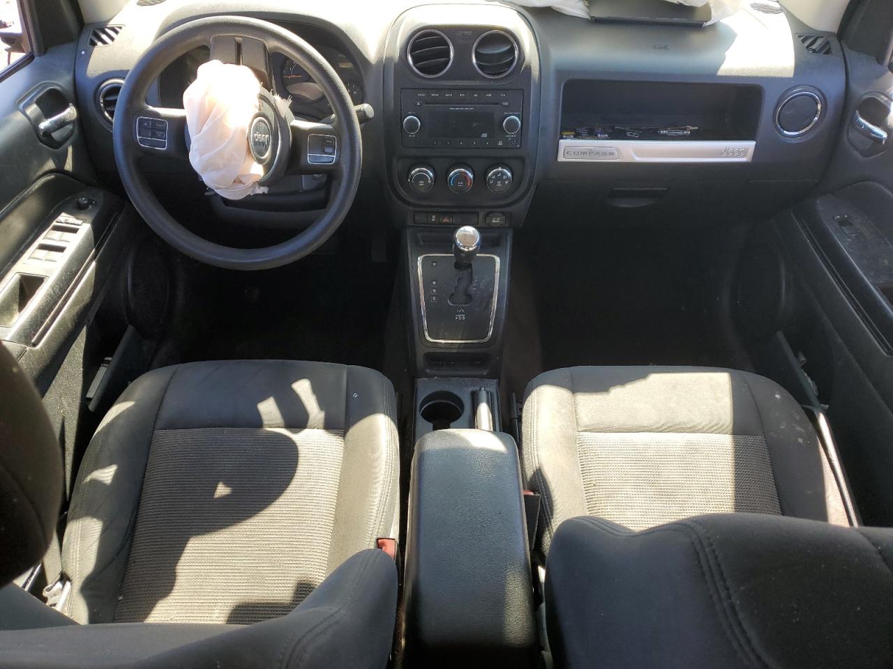 2014 Jeep Compass - Image 8