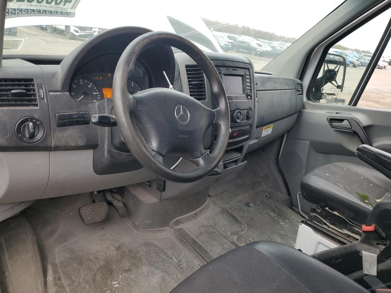 2017 Mercedes-Benz Sprinter - Image 8