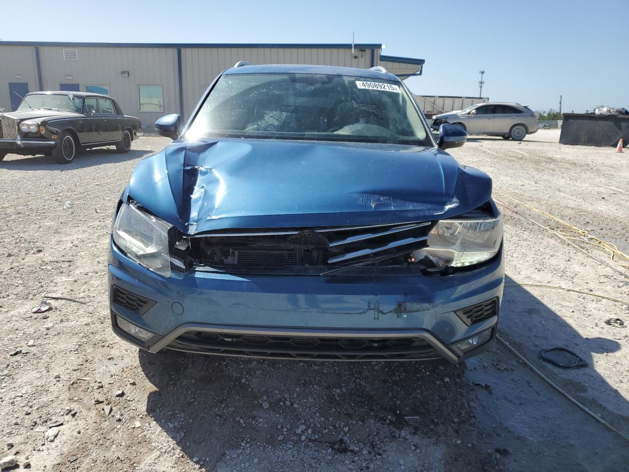 2018 Volkswagen Tiguan - Image 5