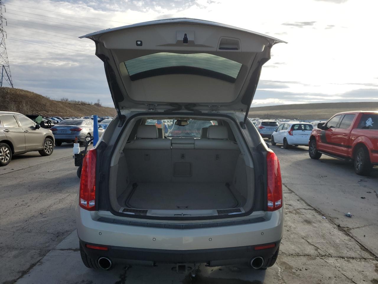 2011 Cadillac SRX - Image 6