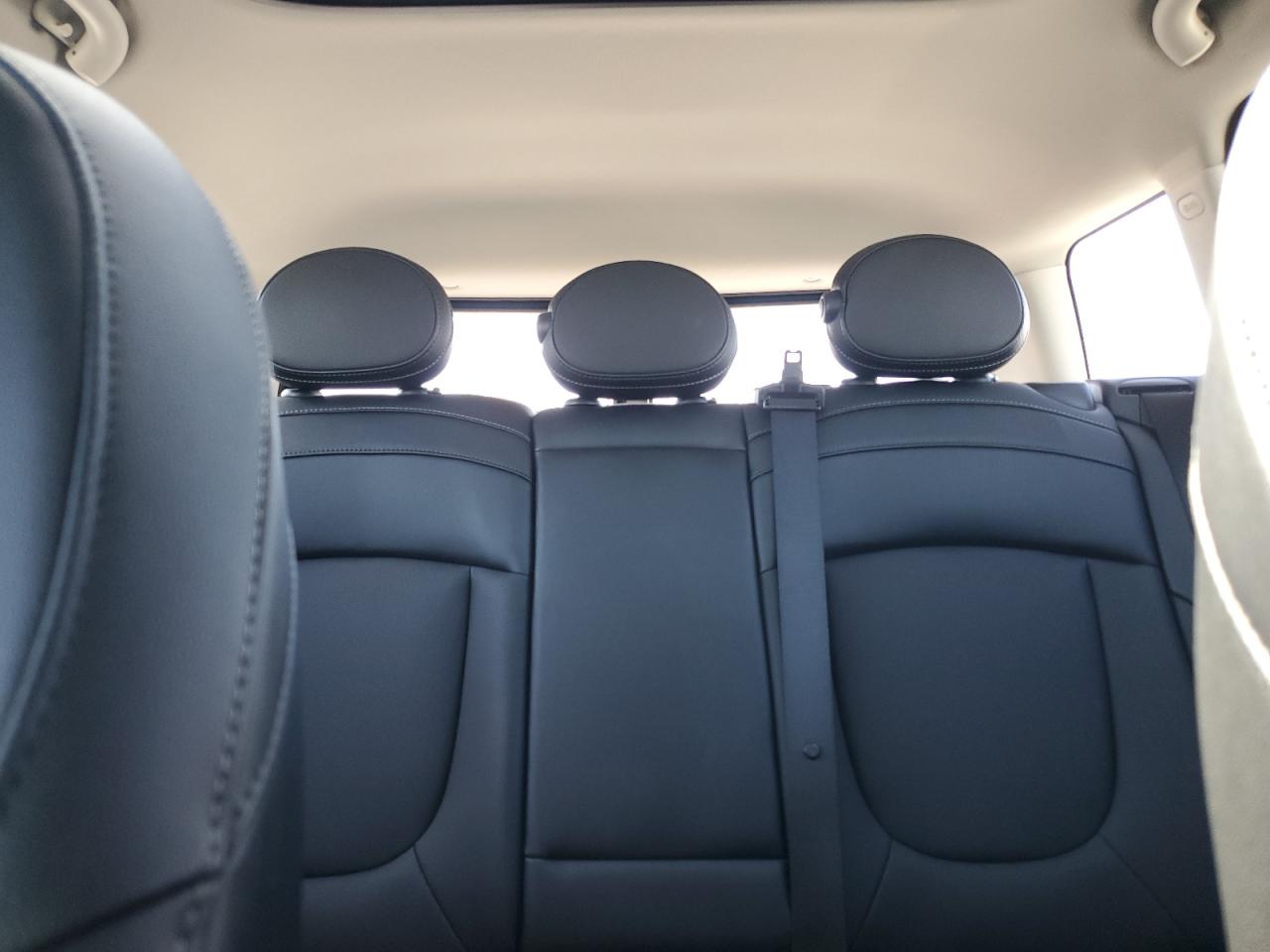 2017 MINI Cooper - Image 10
