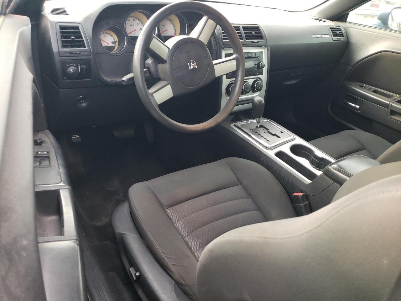 2009 Dodge Challenger - Image 8