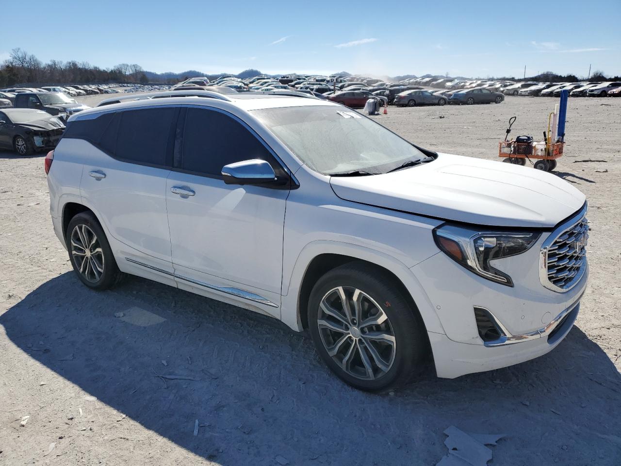 2020 GMC Terrain - Image 4