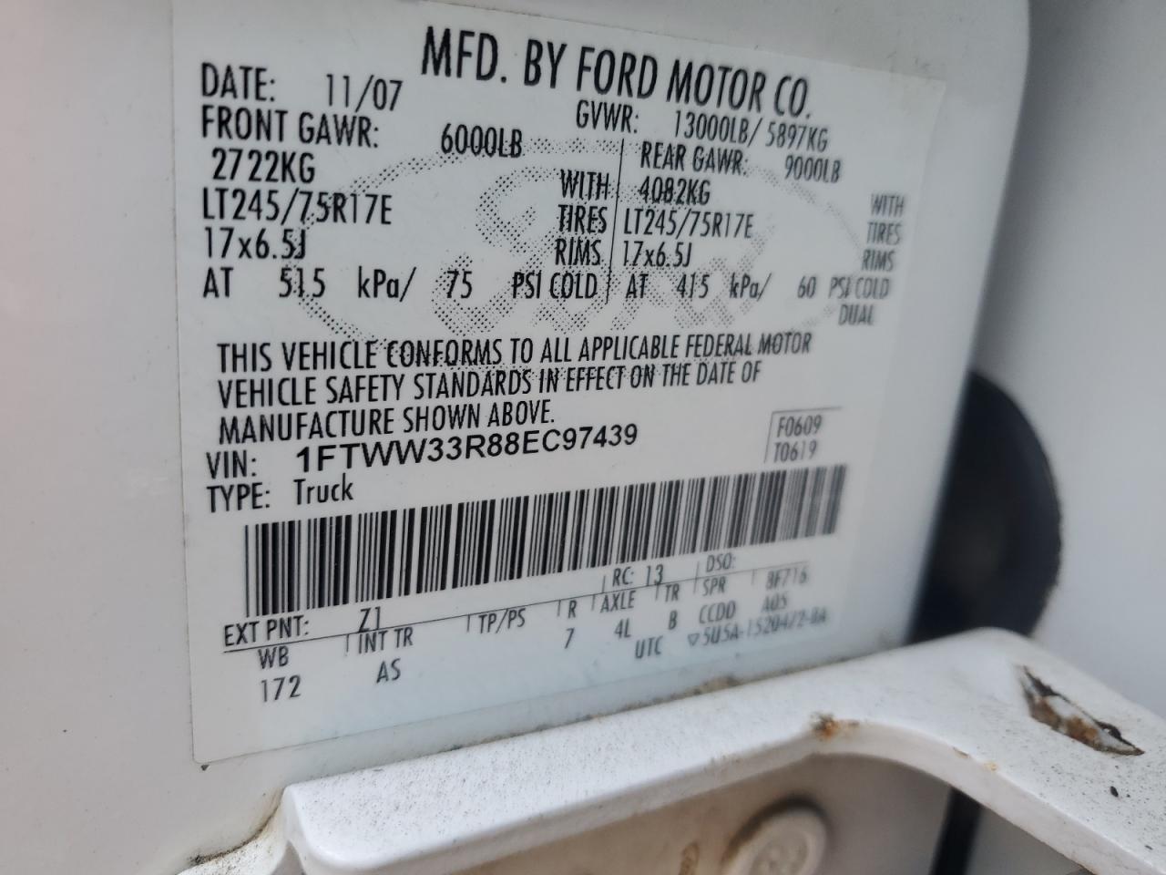 2008 Ford F350 - Image 13