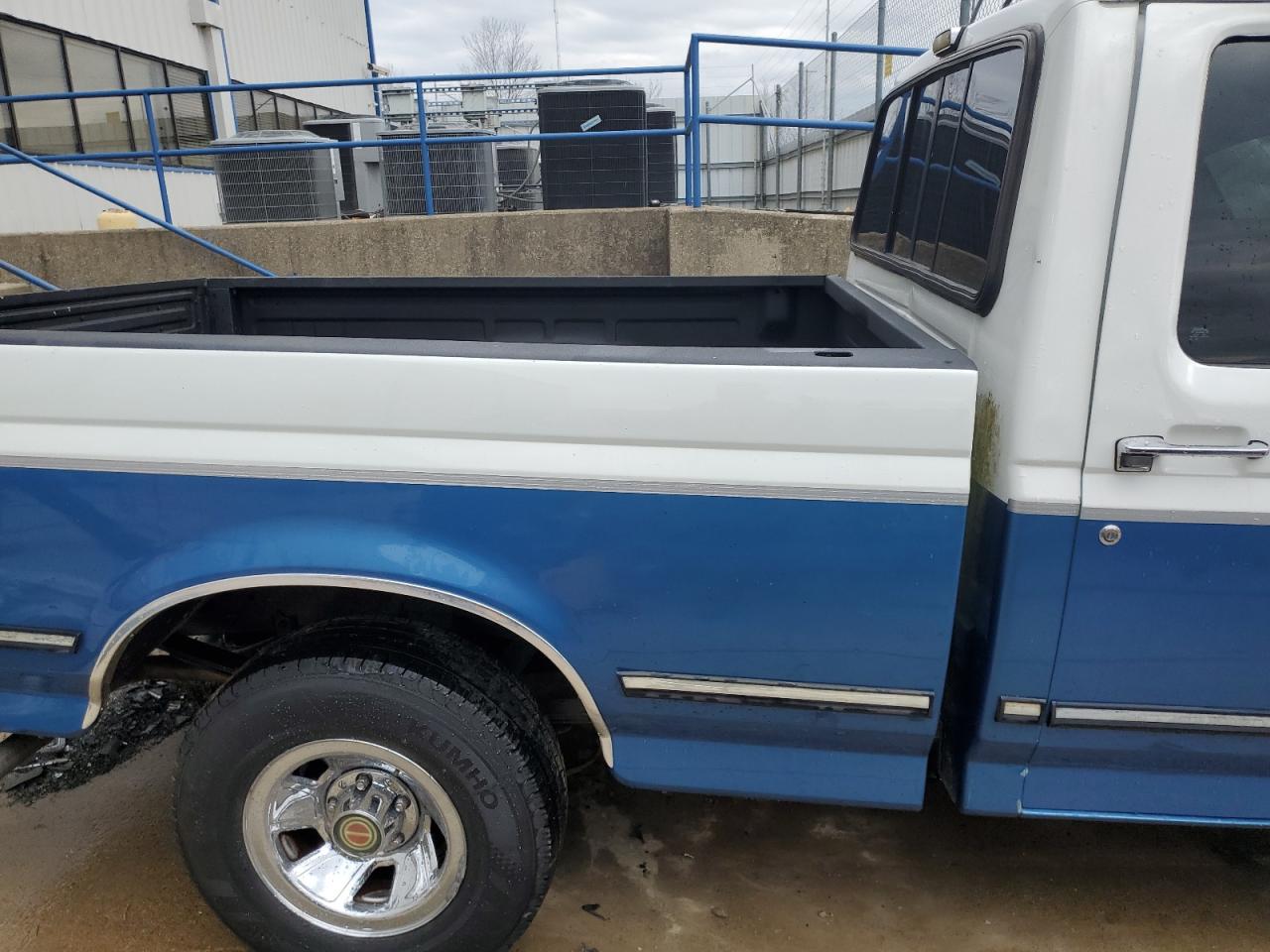 1992 Ford F150 VIN: 1FTDF15Y6NNA80905 Lot: 49114775