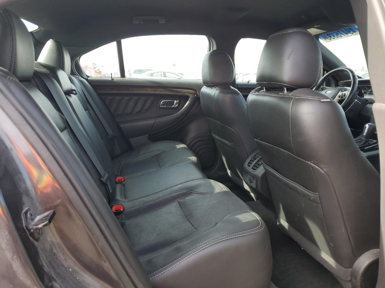 2015 Ford Taurus - Image 10