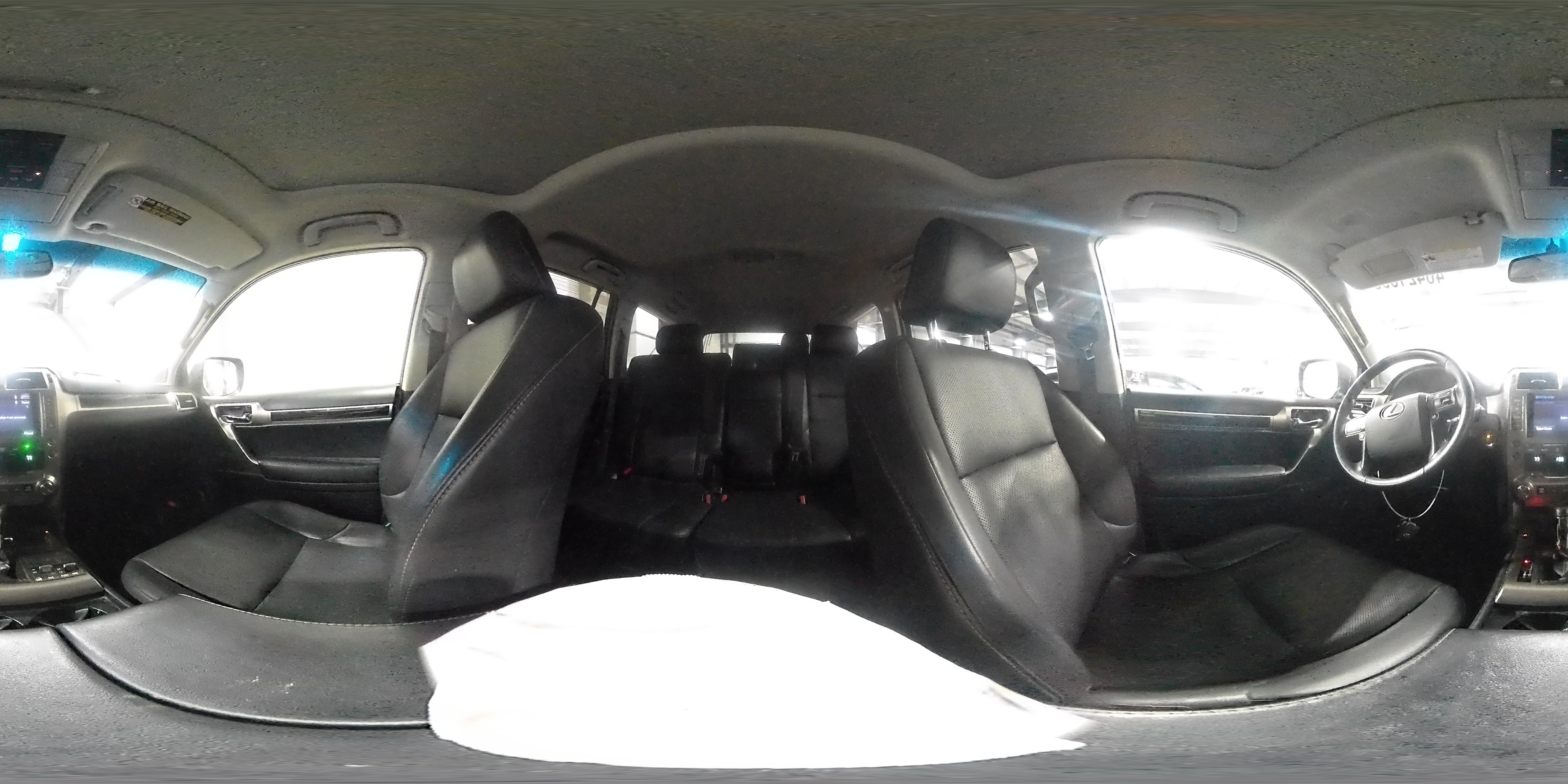 2016 Lexus GX - Image 15