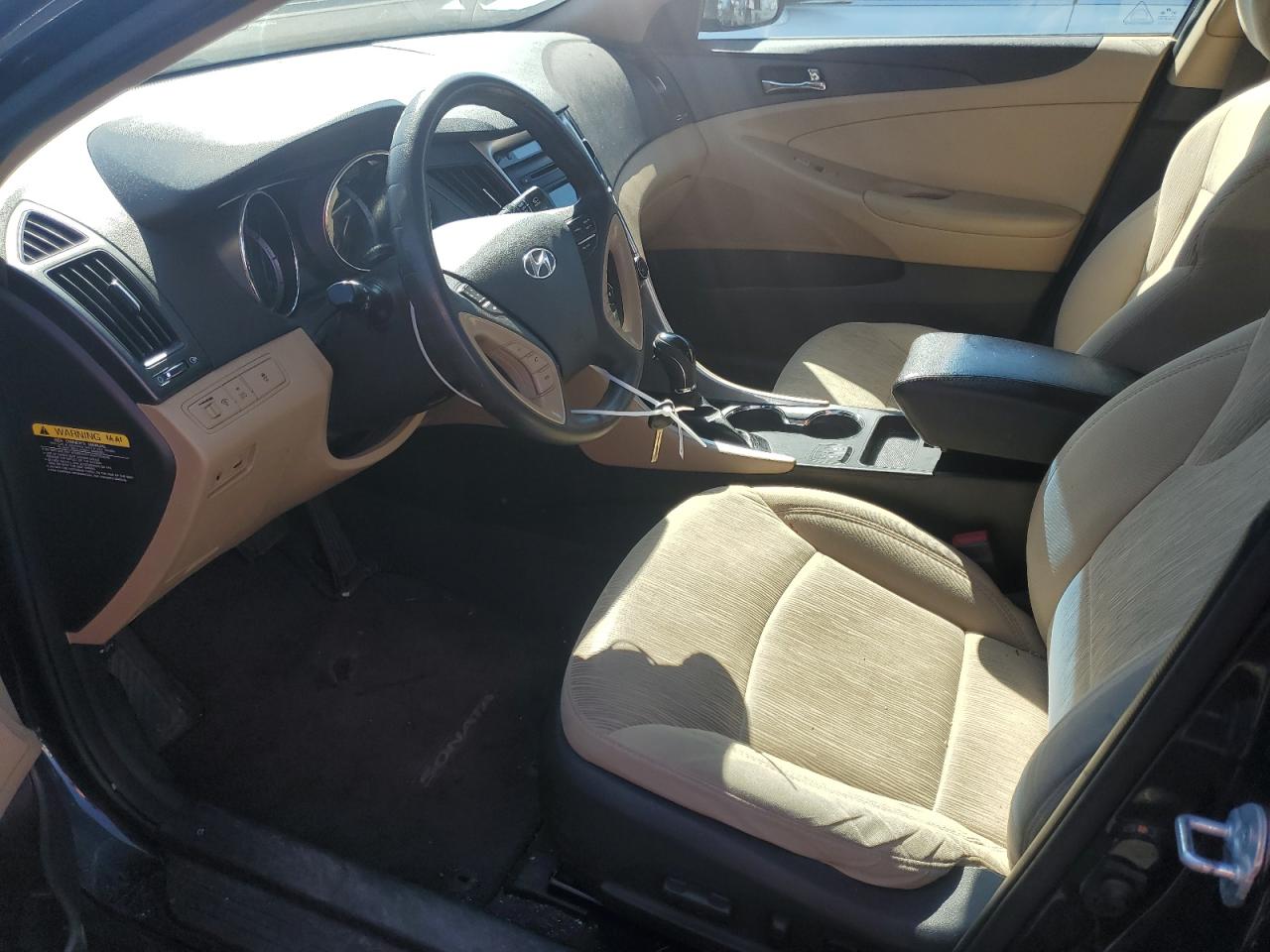 2014 Hyundai Sonata - Image 7