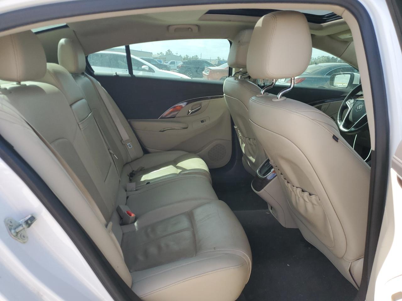2015 Buick LaCrosse - Image 10