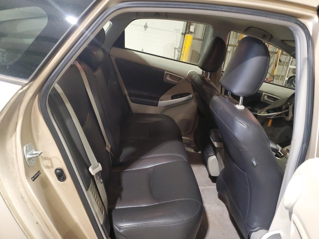 2010 Toyota Prius - Image 10