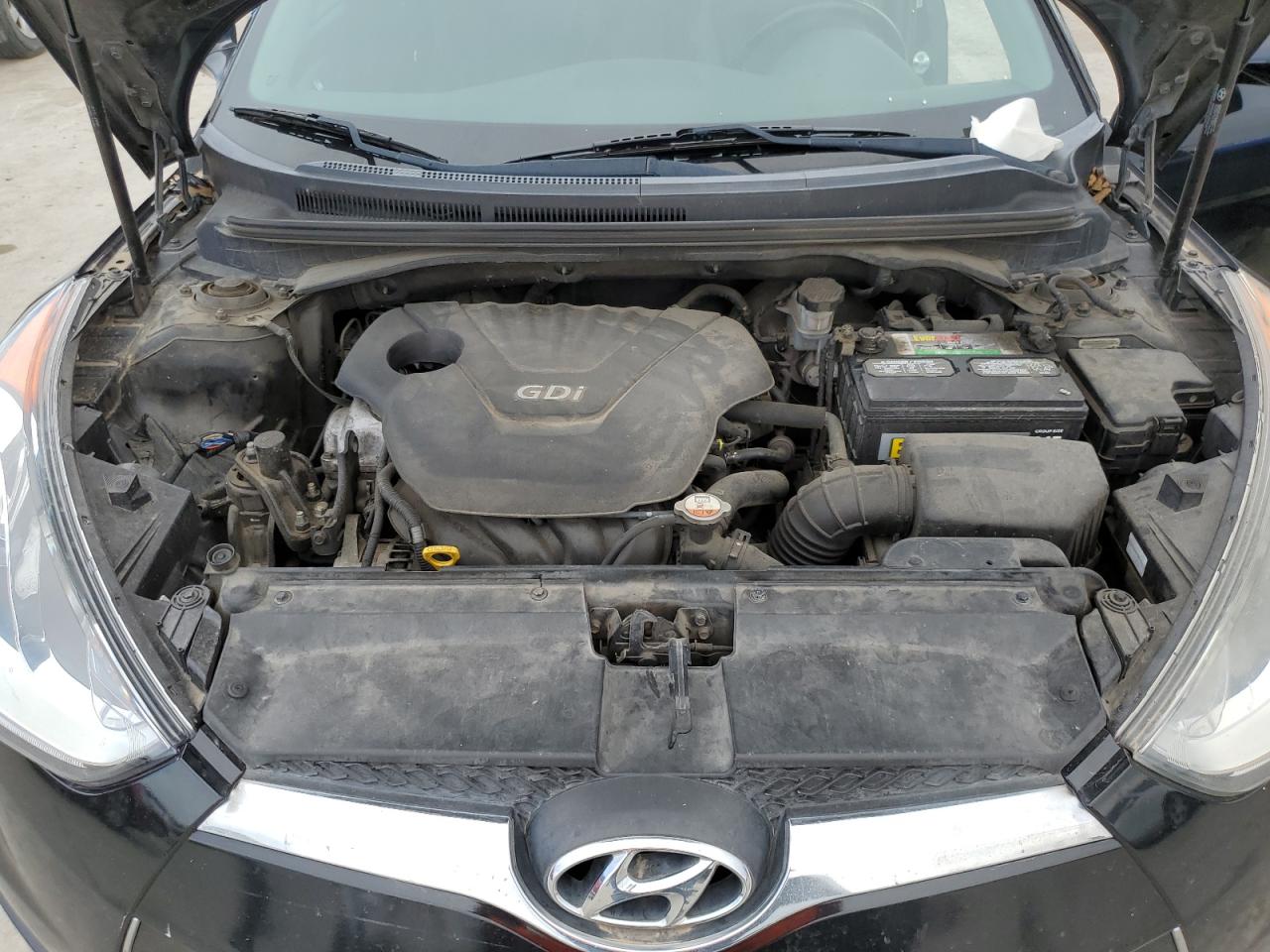 2013 Hyundai Veloster - Image 11