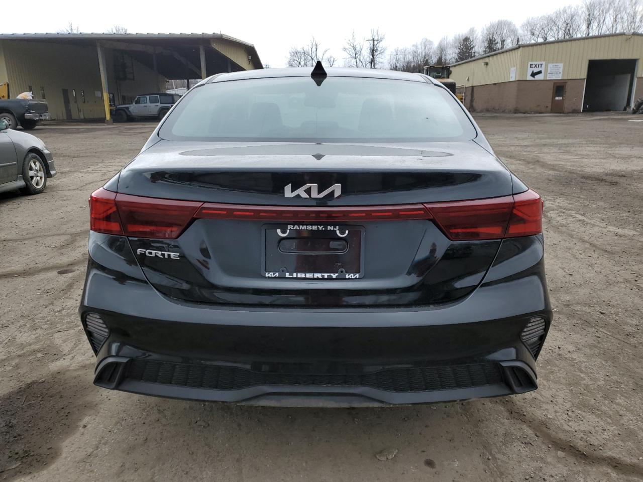 2024 Kia Forte - Image 6