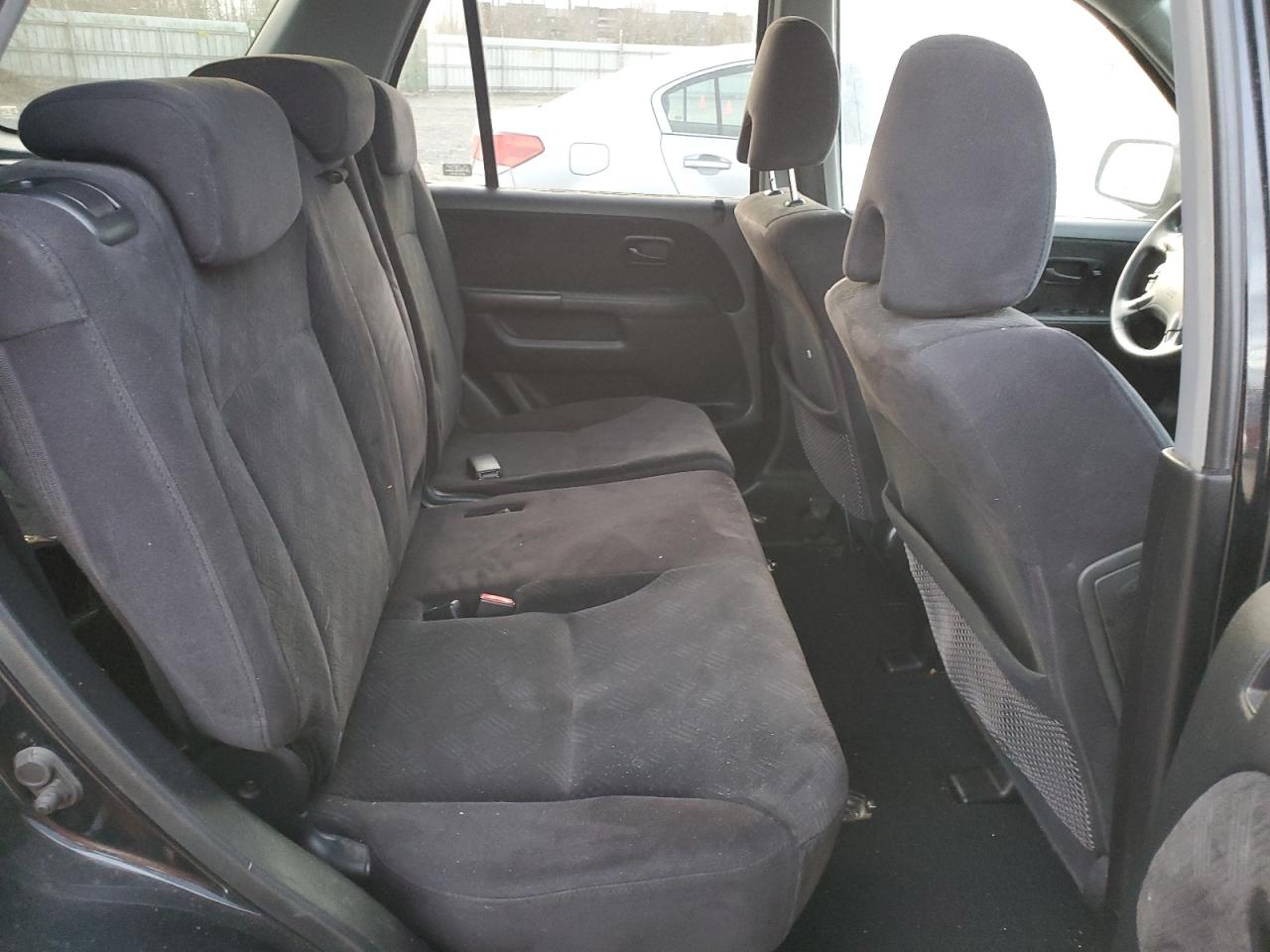 2005 Honda CR-V - Image 11