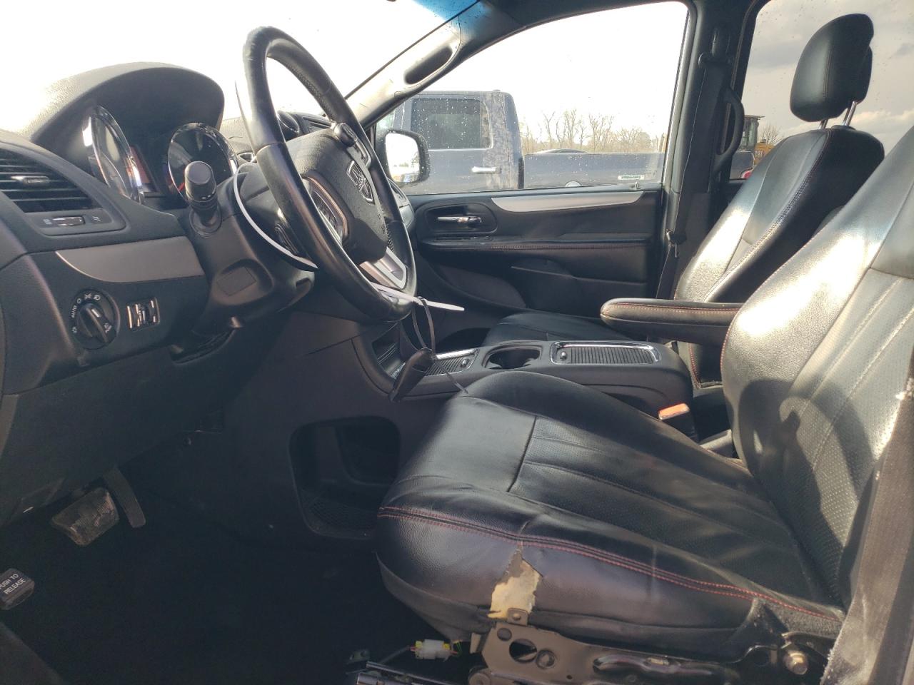 2016 Dodge Caravan - Image 7