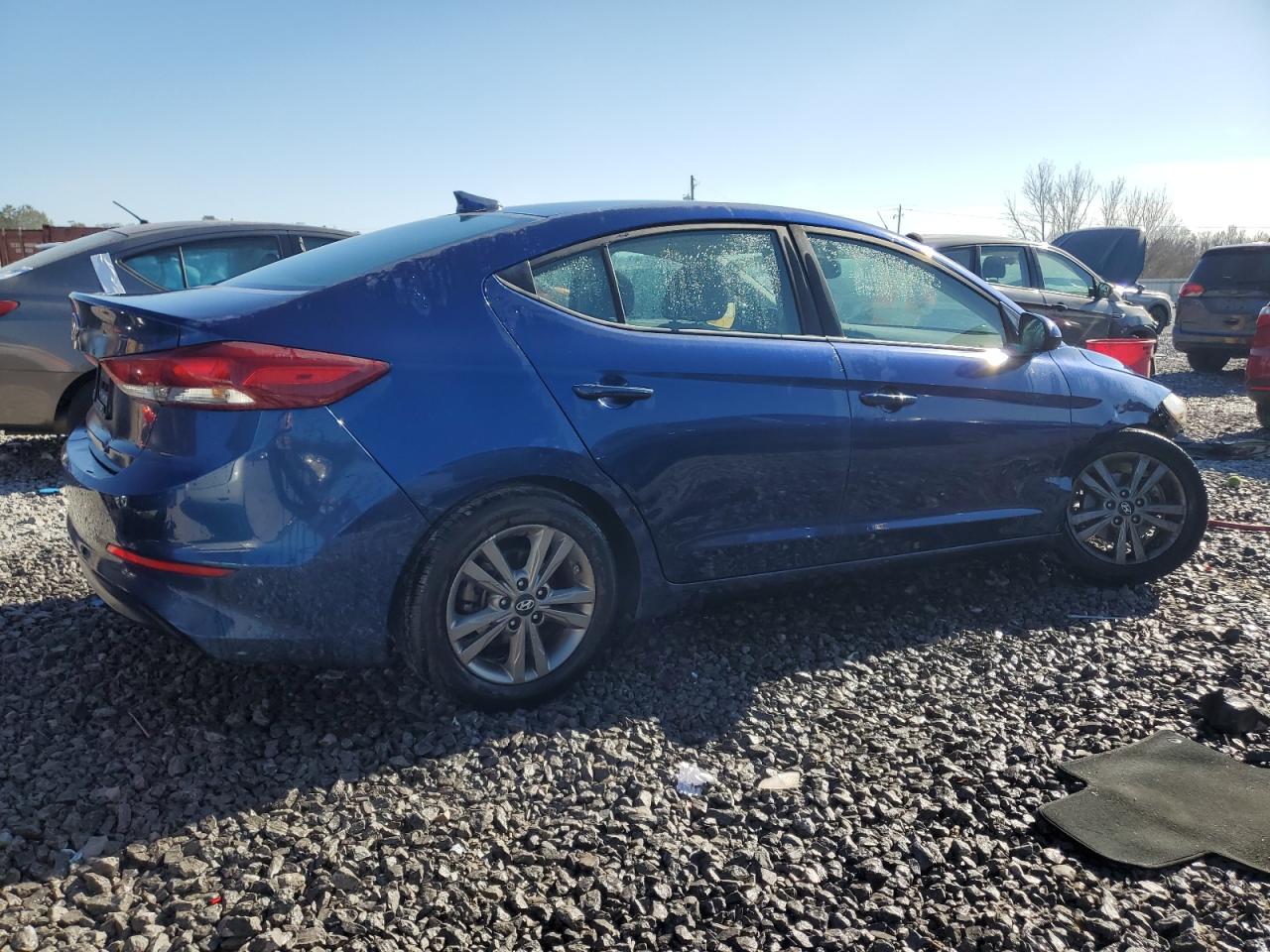 2018 Hyundai Elantra - Image 3
