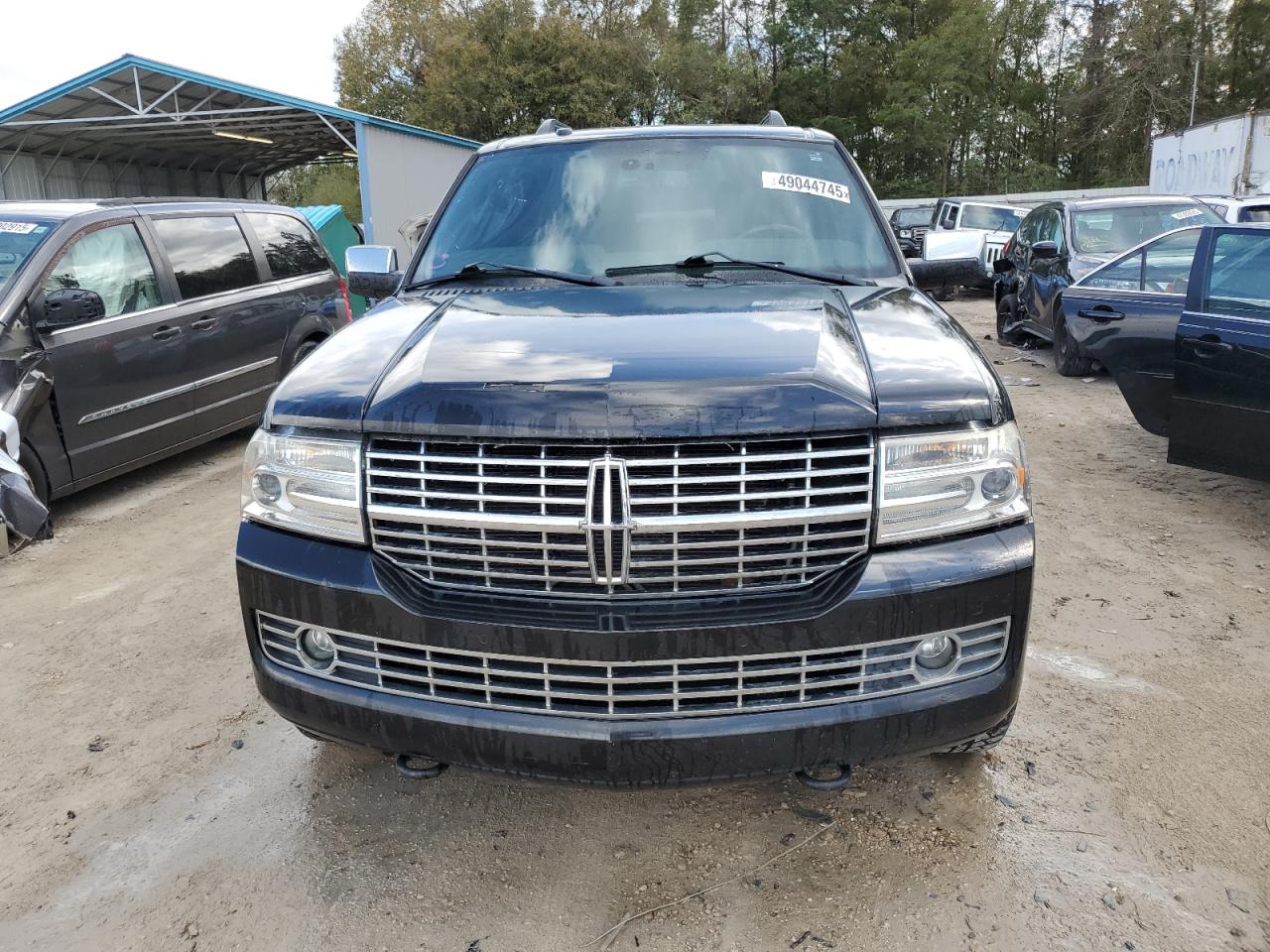 2014 Lincoln Navigator - Image 5