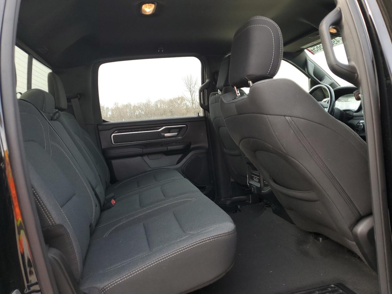 2021 RAM 1500 - Image 10