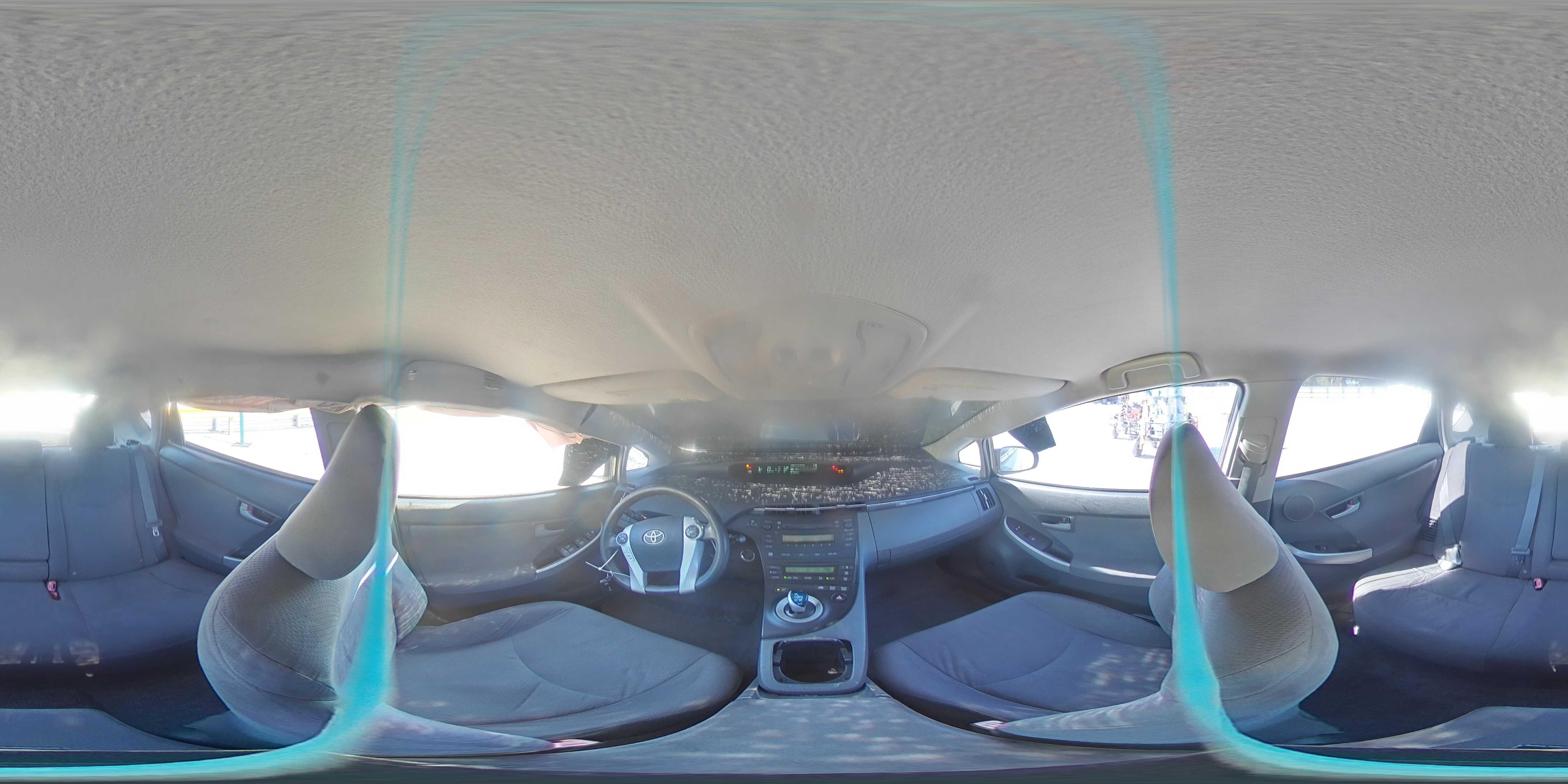 2010 Toyota Prius - Image 13