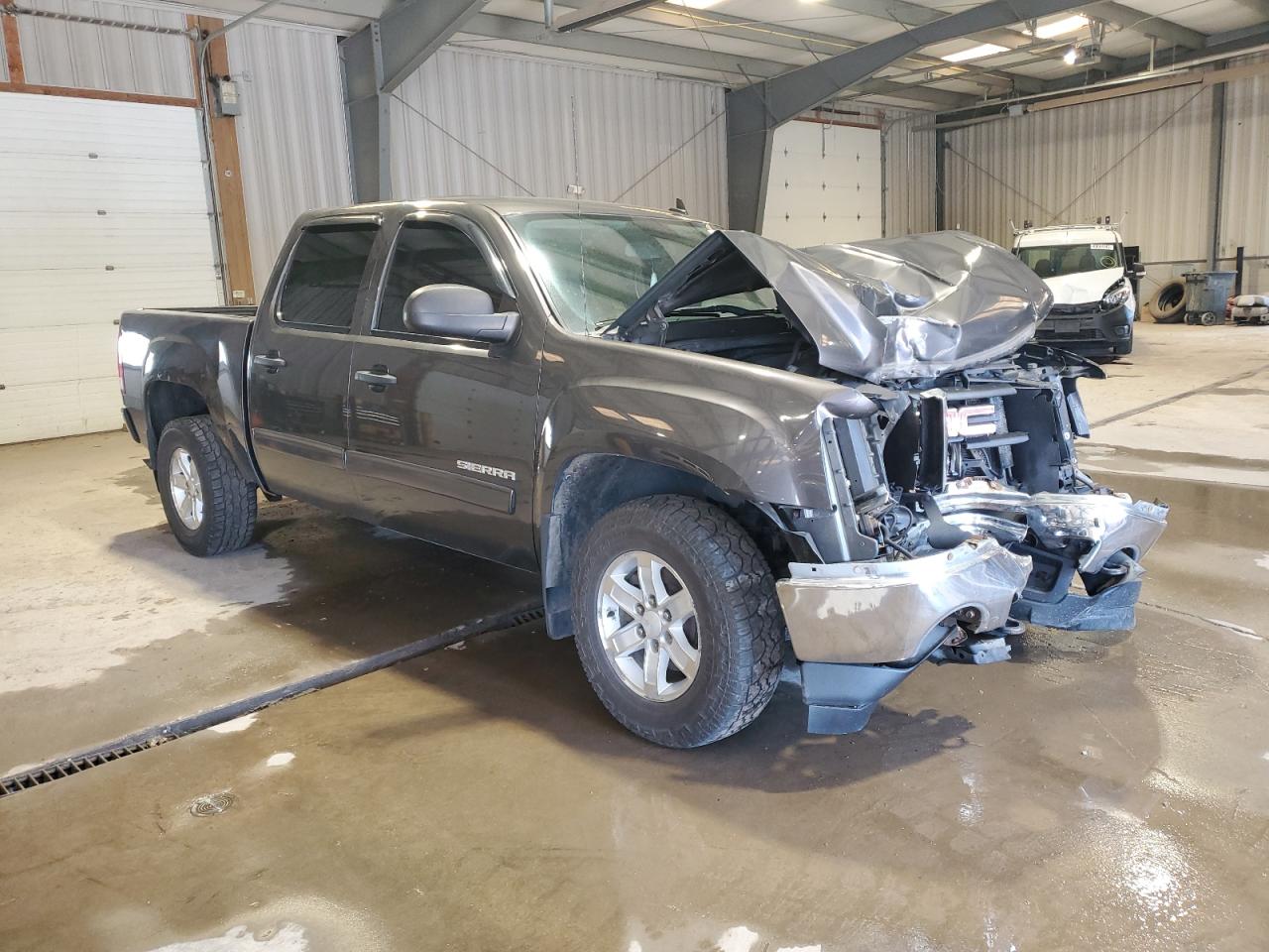 2011 GMC Sierra - Image 4