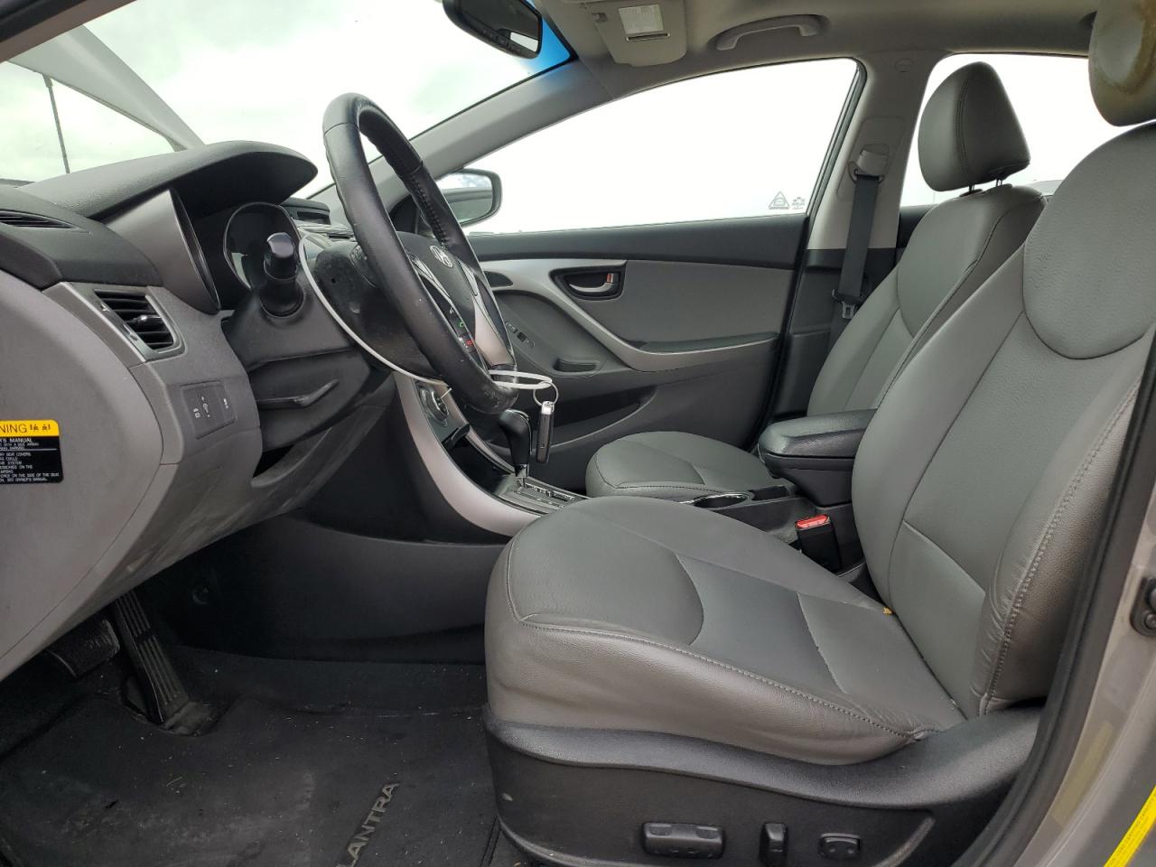 2013 Hyundai Elantra - Image 7