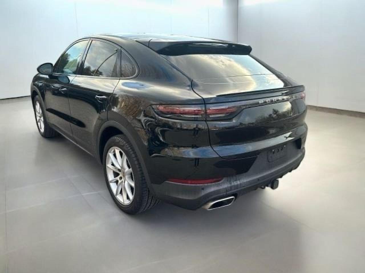 2020 Porsche Cayenne - Image 3