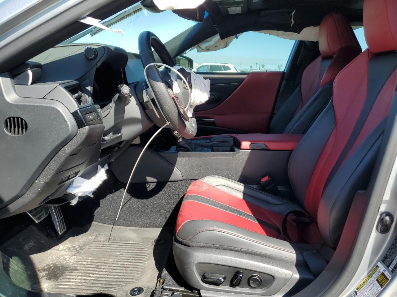 2022 Lexus ES - Image 7