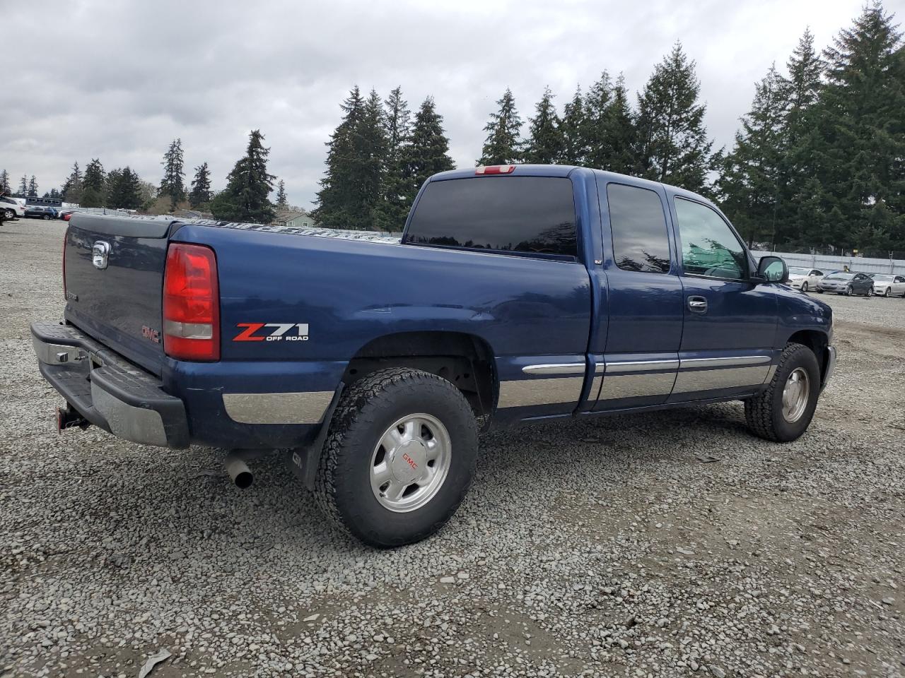 2001 GMC Sierra - Image 3