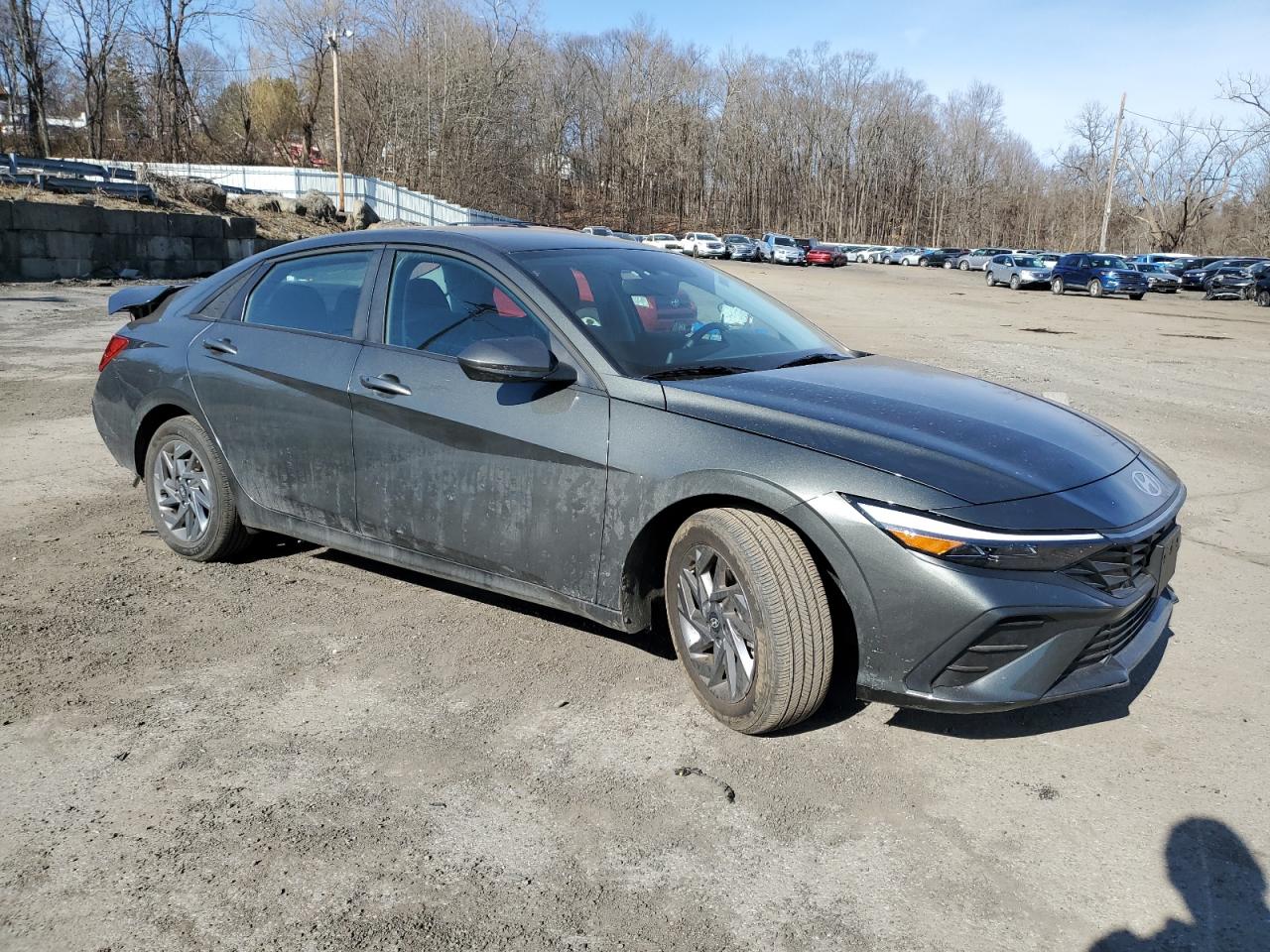 2024 Hyundai Elantra - Image 4