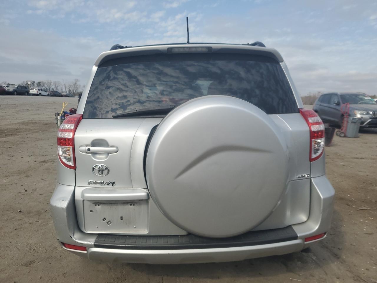2012 Toyota RAV 4 - Image 6