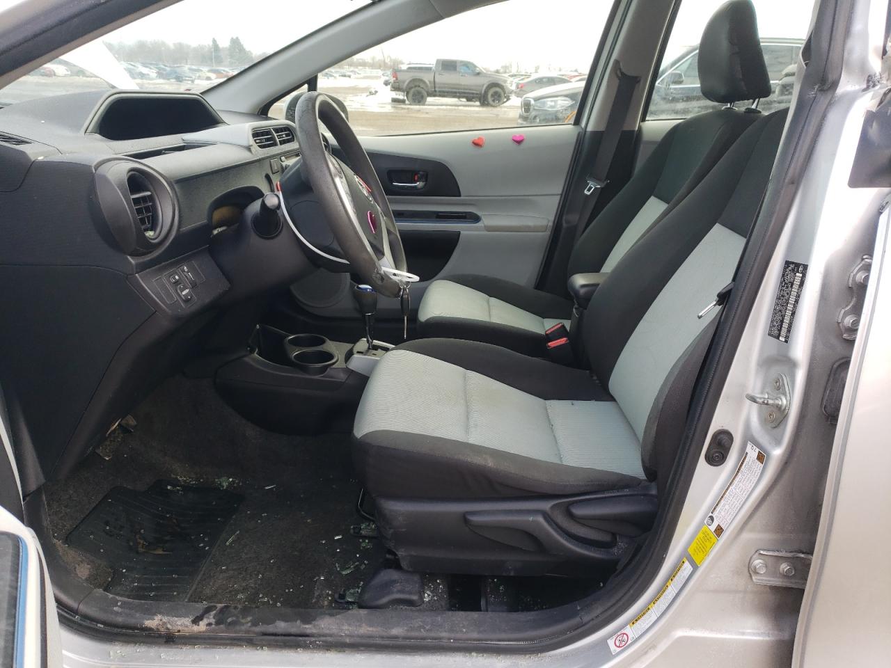 2012 Toyota Prius - Image 7