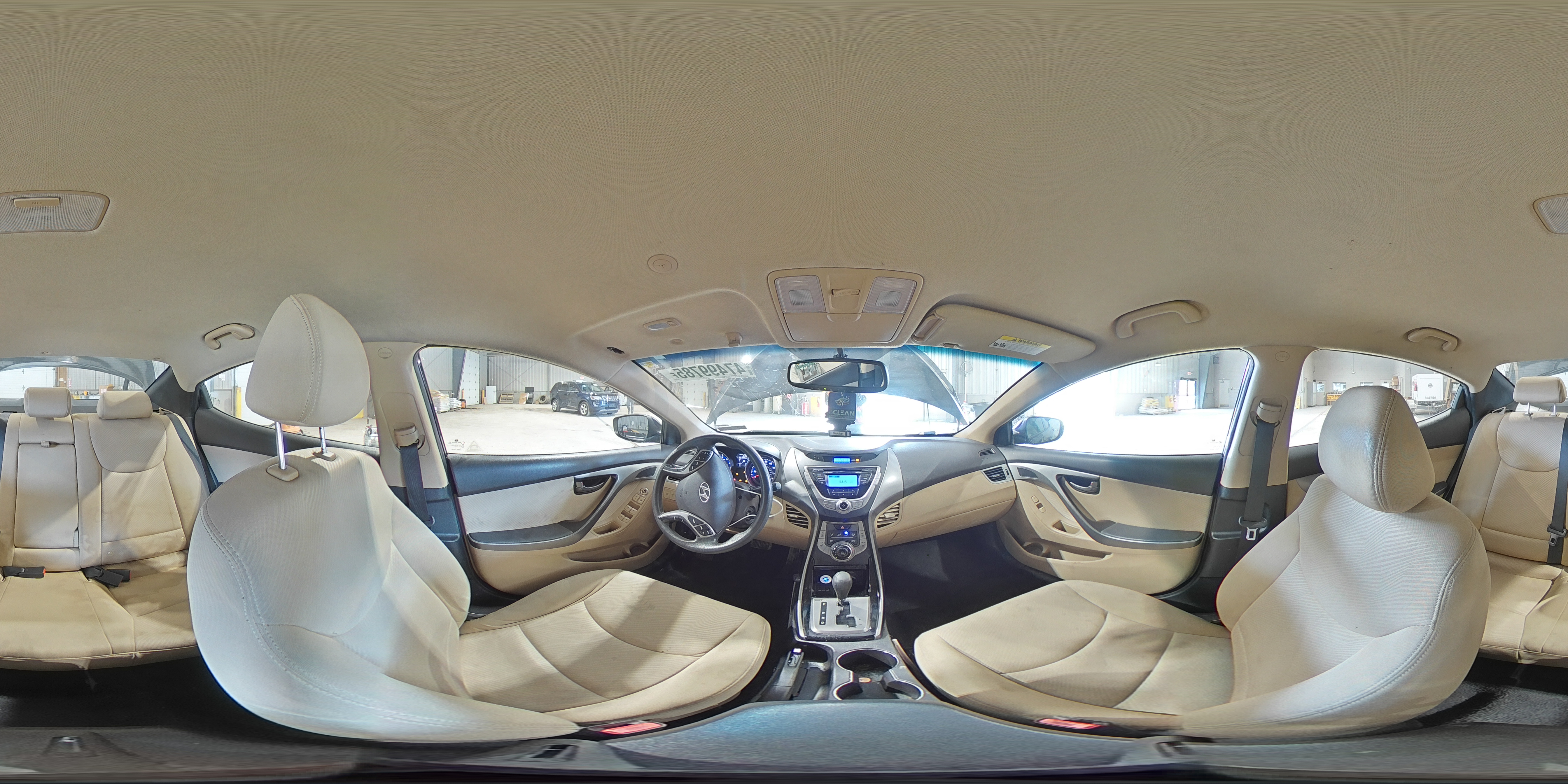 2013 Hyundai Elantra - Image 12