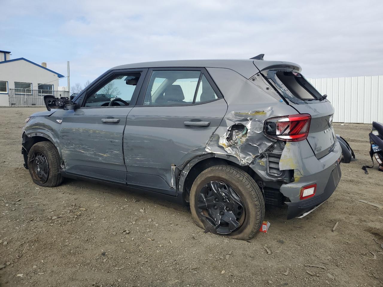 2020 Hyundai Venue - Image 2