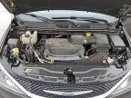 2020 Chrysler Pacifica Touring L na sprzedaż w Ellwood City, PA - Side